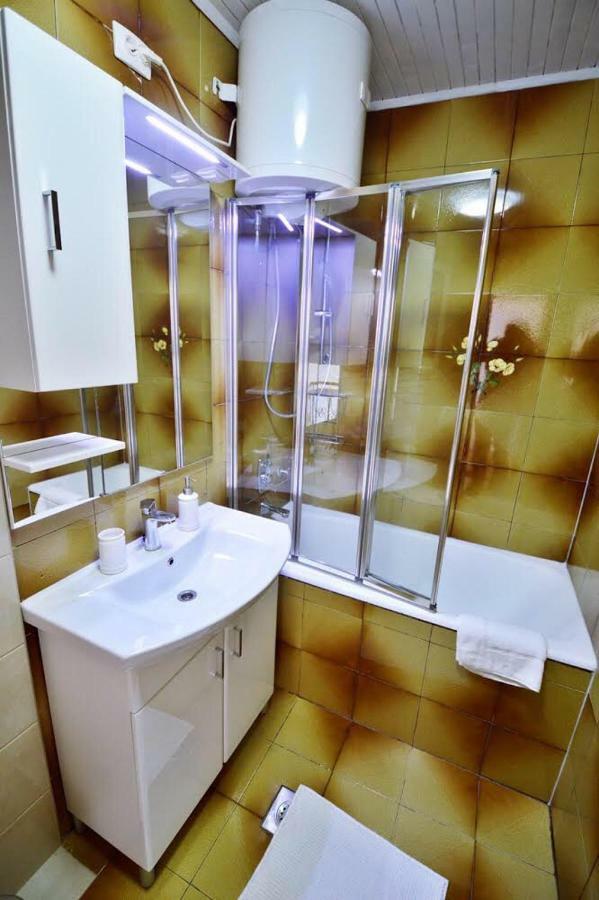 Apartman Martina Betina  Exteriör bild