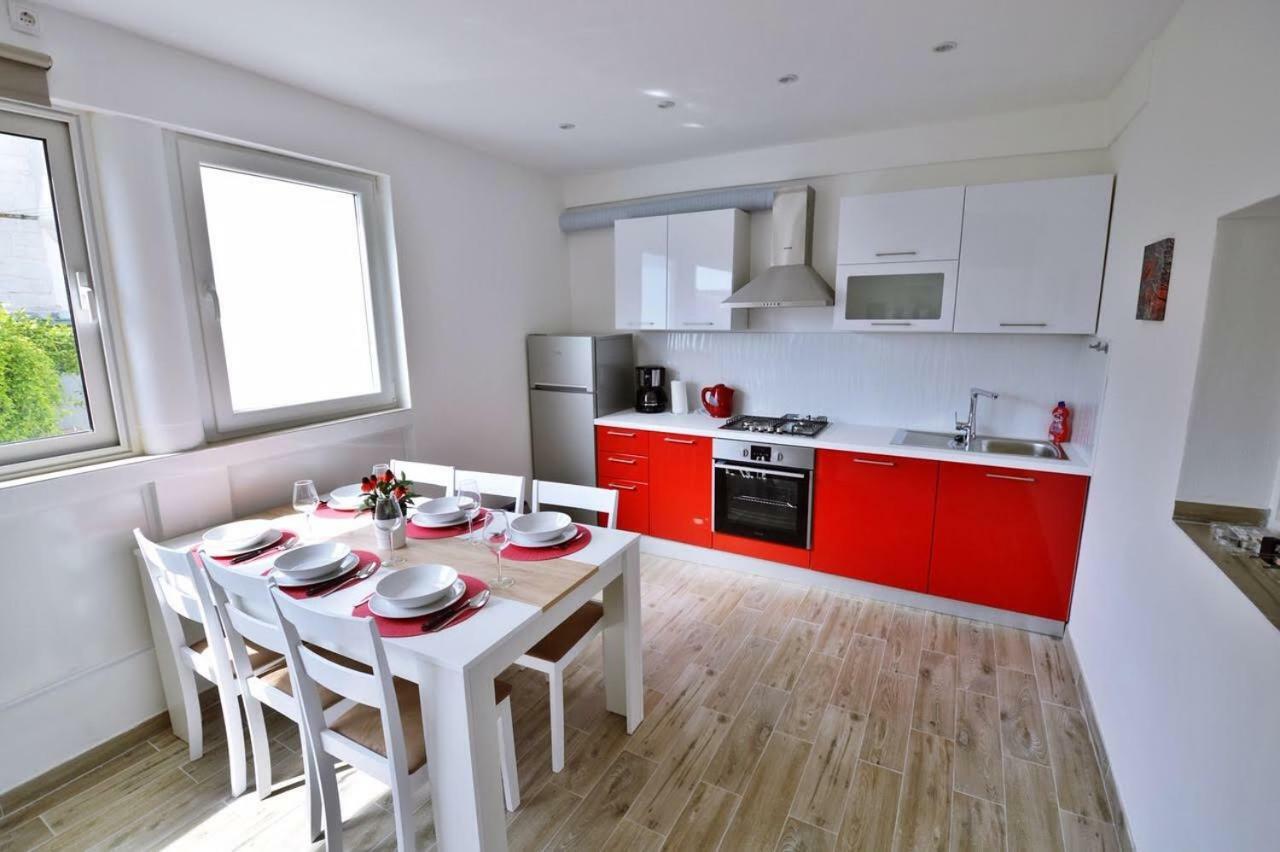 Apartman Martina Betina  Exteriör bild