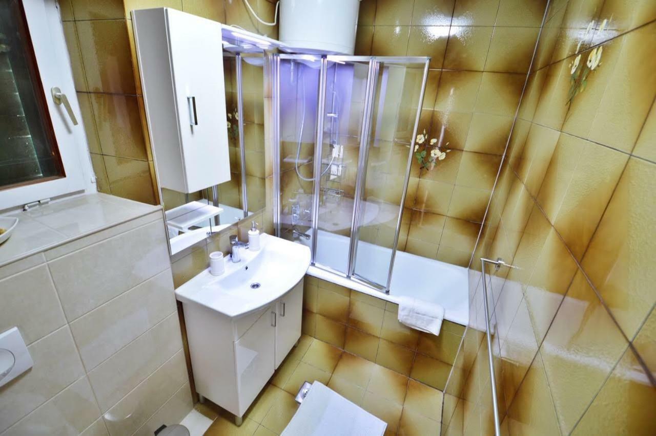 Apartman Martina Betina  Exteriör bild